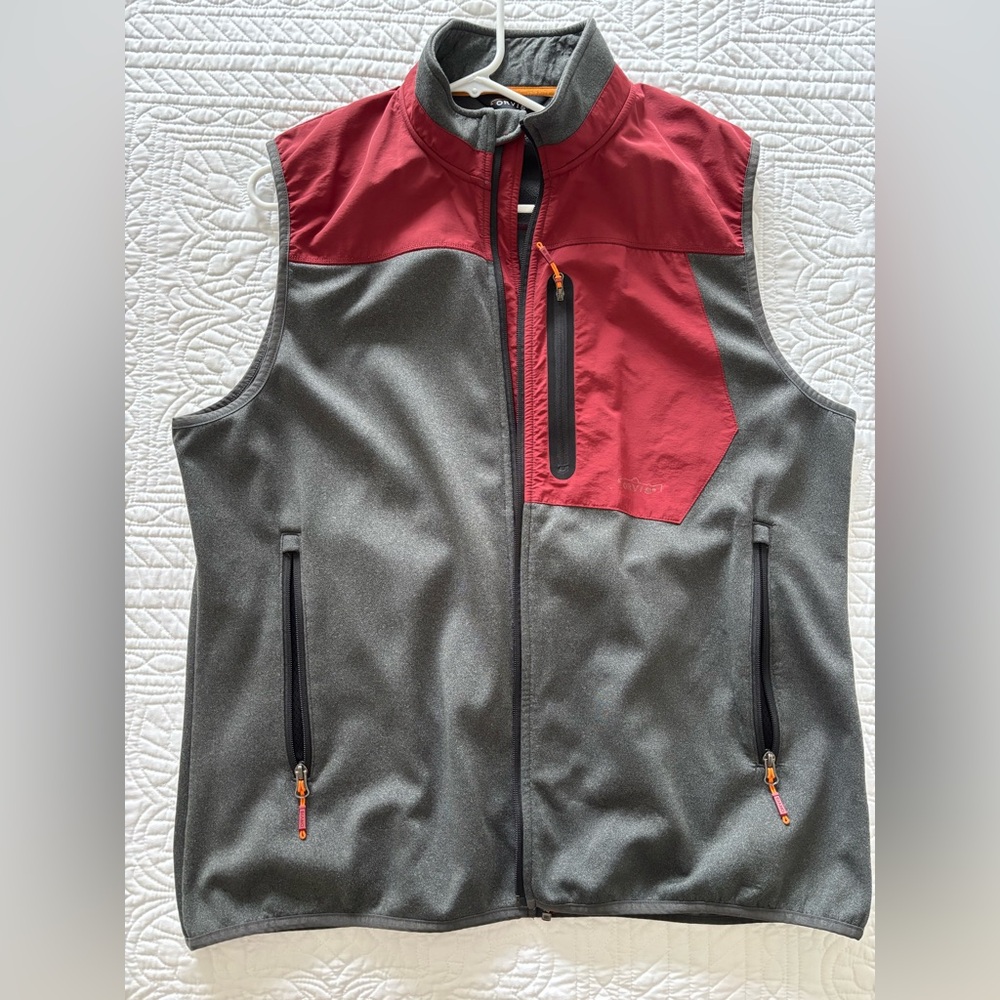 Orvis tech vest in gray and red. Size XL